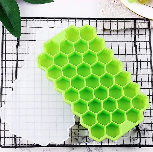 37 Cavity Silicone Ice Cube Mold with Lids Large-capacity Ice Trays Food Grade Ice Maker BPA Free Reusable Kitchen Gadgets