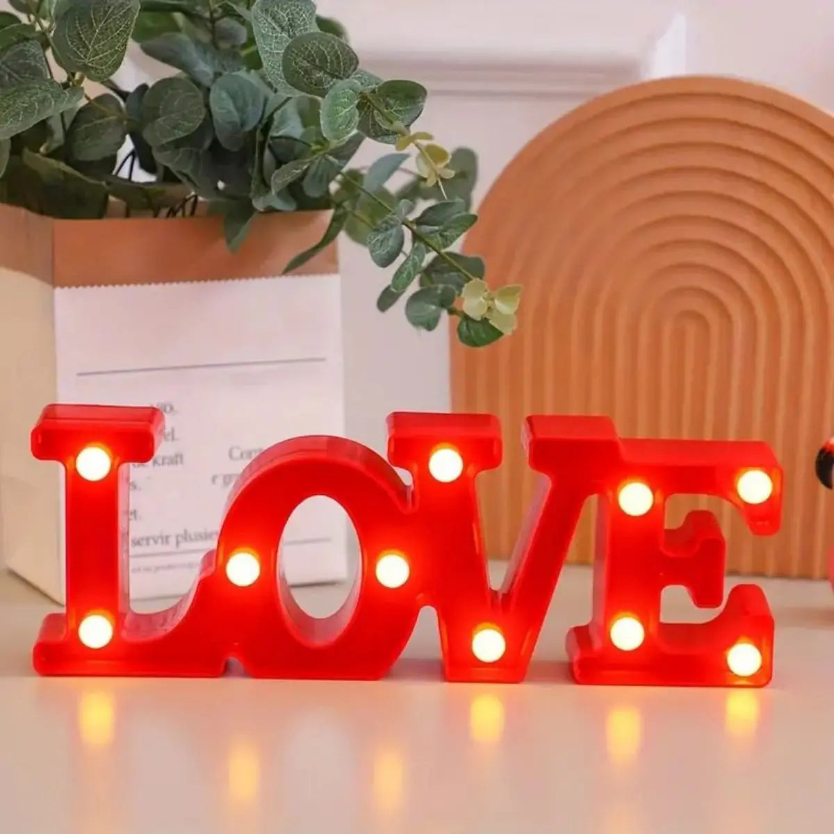 1pc LED Decorative Letter LOVE Wedding Birthday Decoration Light, Valentine's Day Festival Decoration Modeling Lamp
