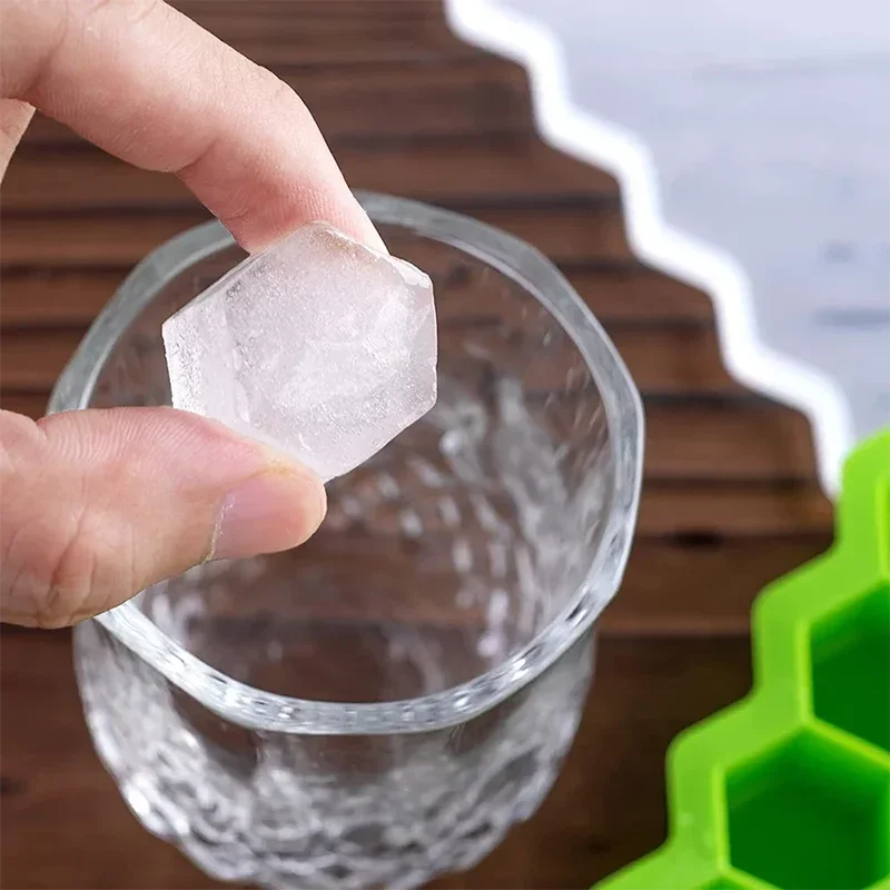 37 Cavity Silicone Ice Cube Mold with Lids Large-capacity Ice Trays Food Grade Ice Maker BPA Free Reusable Kitchen Gadgets