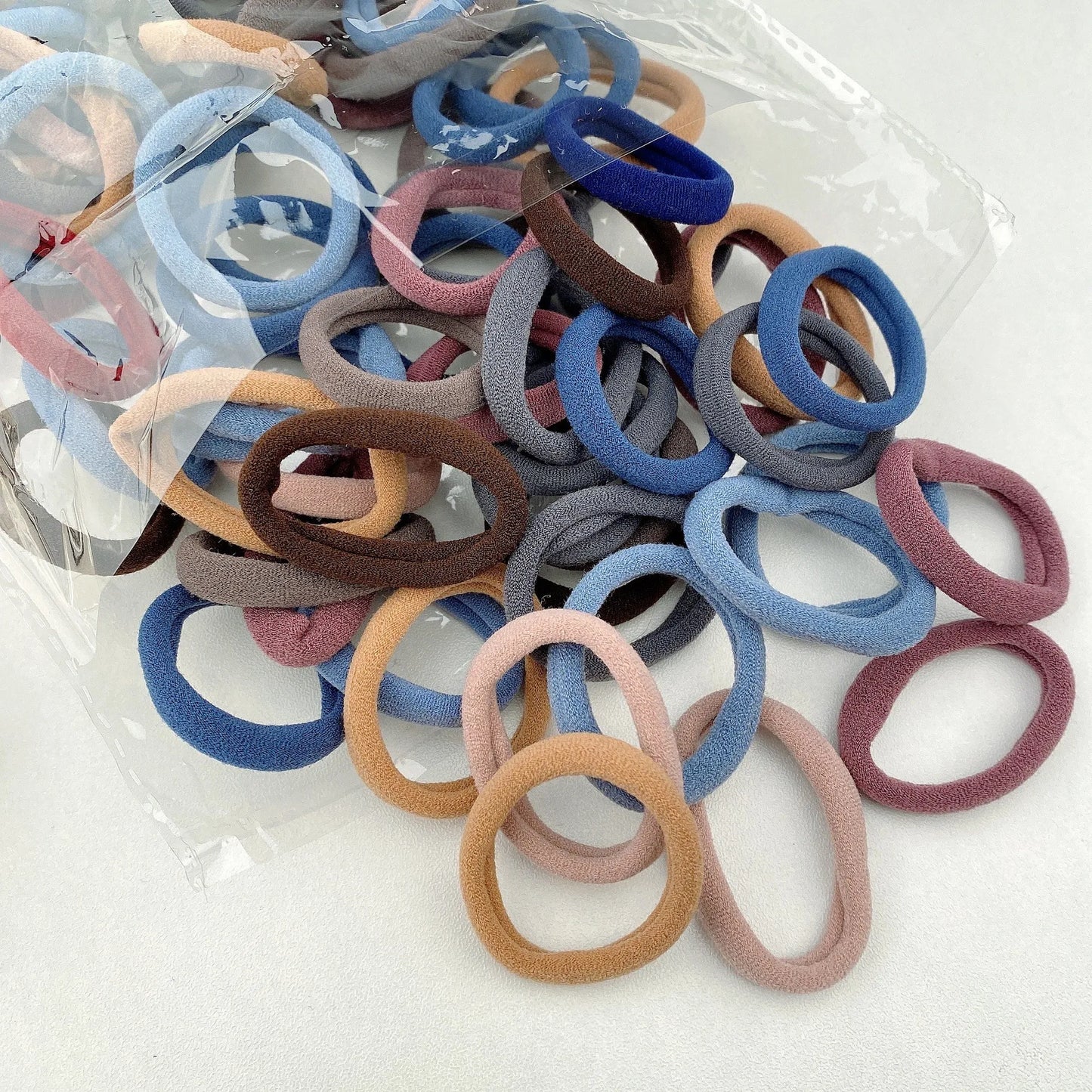 Fashionable and High Elastic Rubber Bands For Women's Headbands Sports Headbands Headwear Decorations High-Quality Headbands