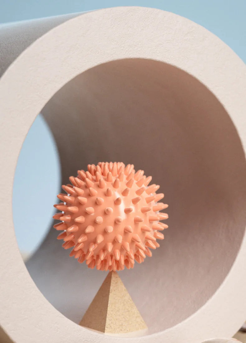 Durable PVC Spiky Massage Ball Trigger Point Sport Fitness Hand Foot Pain Relief Plantar Fasciitis Reliever Hedgehog Balls 6cm
