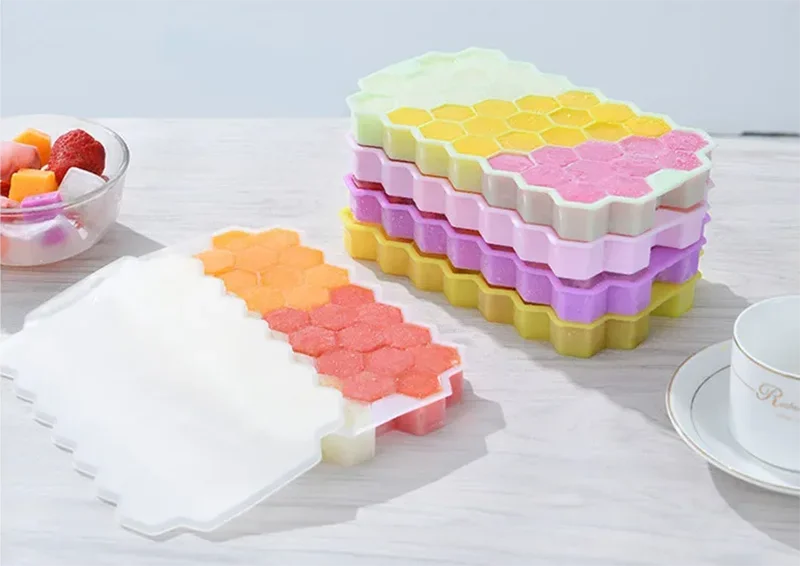 37 Cavity Silicone Ice Cube Mold with Lids Large-capacity Ice Trays Food Grade Ice Maker BPA Free Reusable Kitchen Gadgets